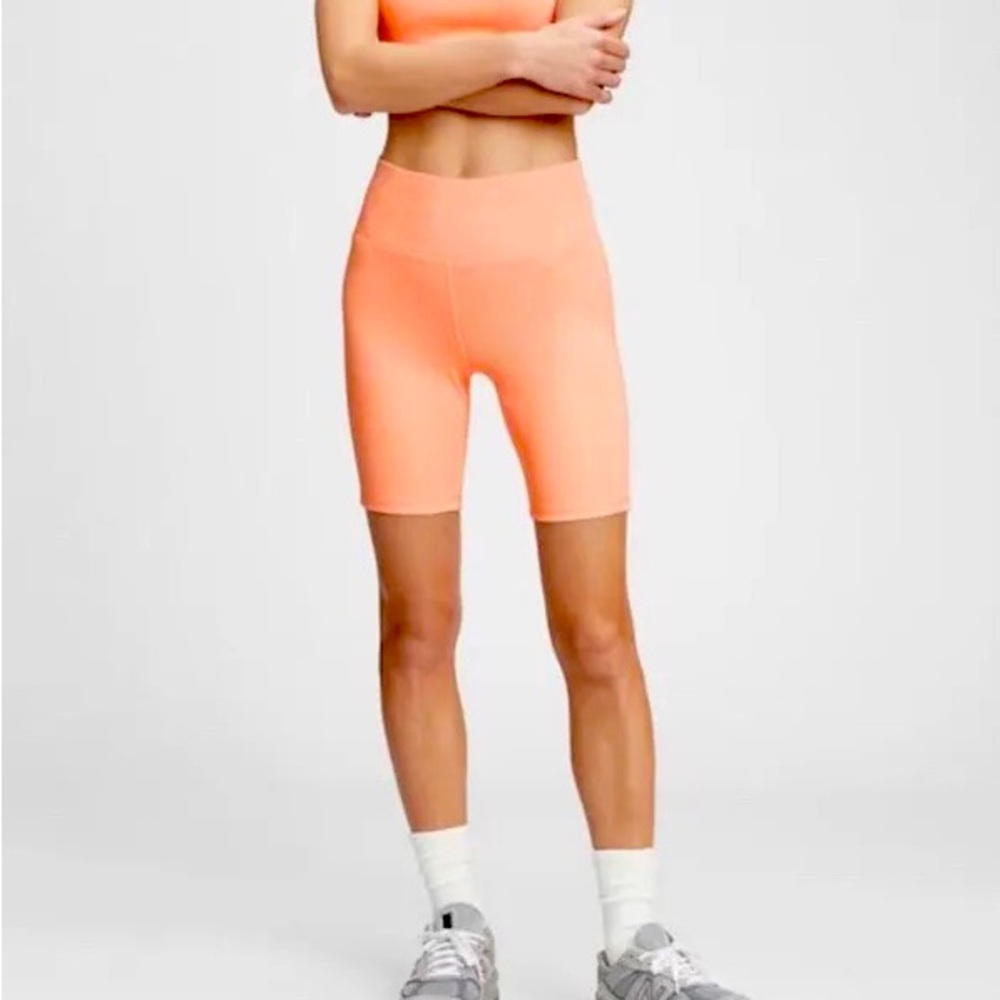 2 pairs GapFit brushed tech jersey bike shorts